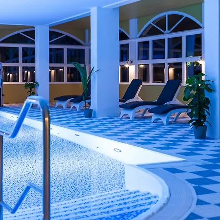 Ferienpark Markgrafenheide 3* 马克格拉芬海德